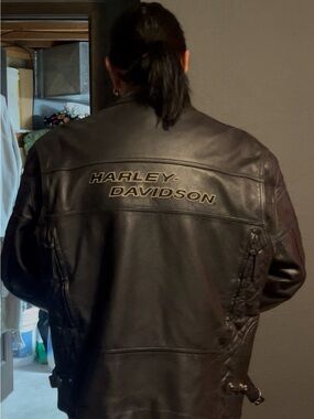 Harley-Davidson Men’s Black Leather Competition 2 w/ Embroidered Logo Jacket